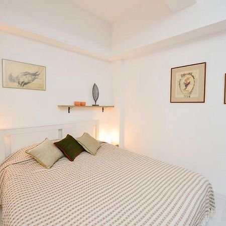 Aparthotel City Center キシナウ エクステリア 写真
