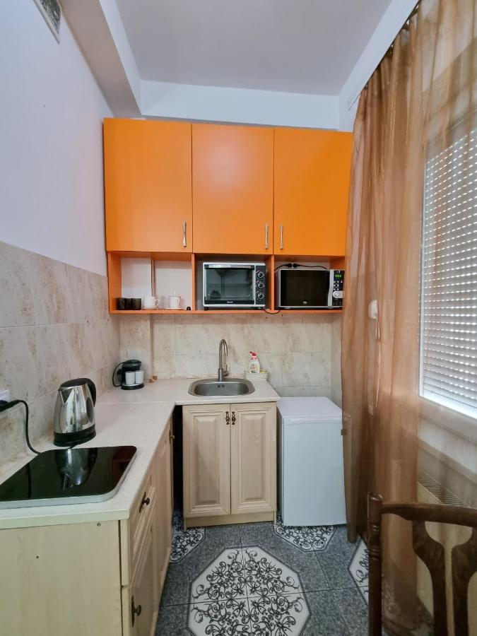 Aparthotel City Center キシナウ エクステリア 写真