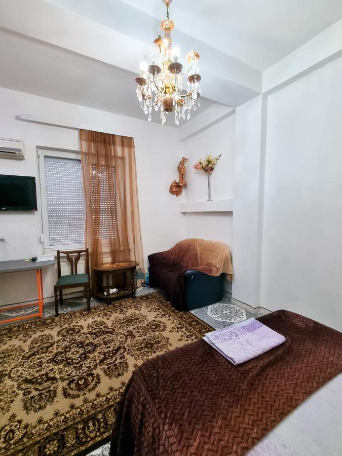 Aparthotel City Center キシナウ エクステリア 写真