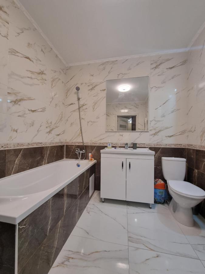 Aparthotel City Center キシナウ エクステリア 写真