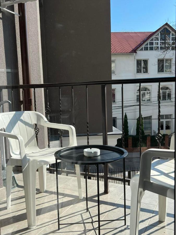 Aparthotel City Center キシナウ エクステリア 写真