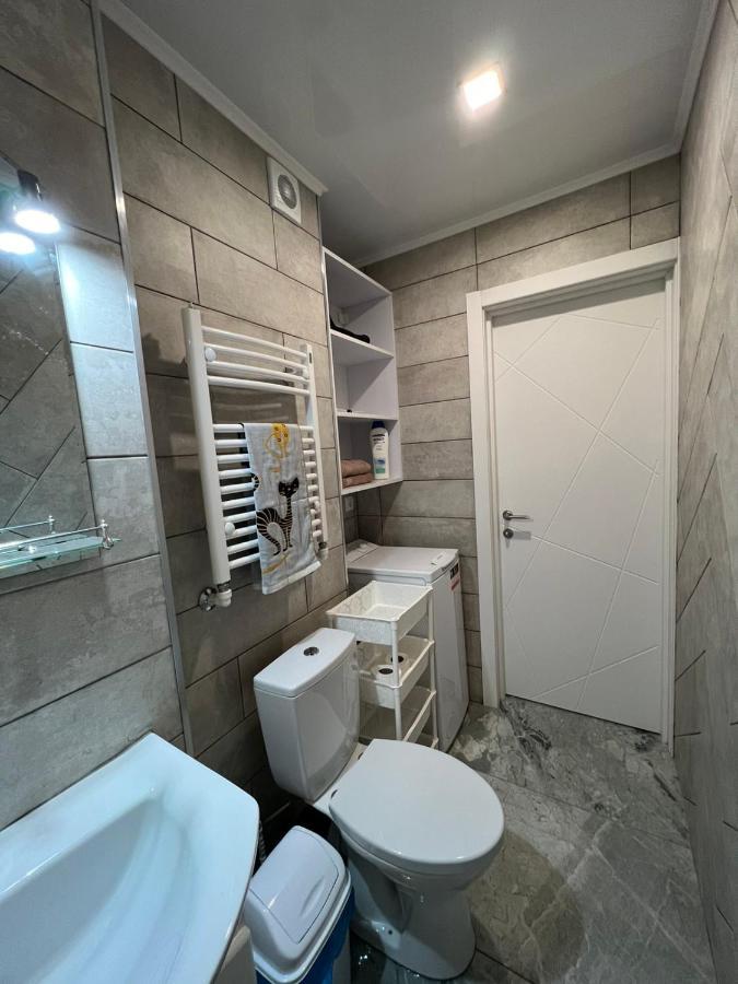 Aparthotel City Center キシナウ エクステリア 写真