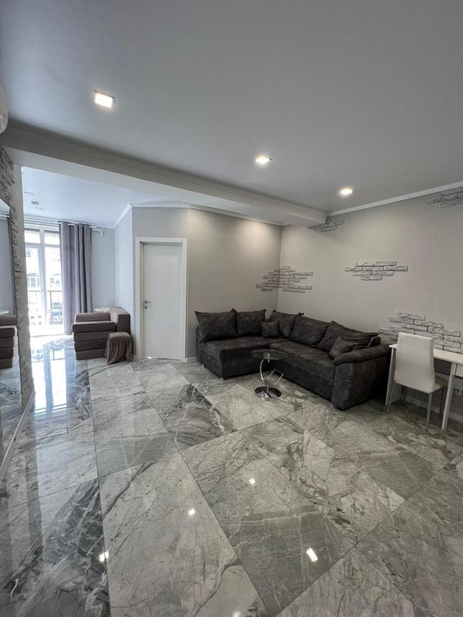 Aparthotel City Center キシナウ エクステリア 写真