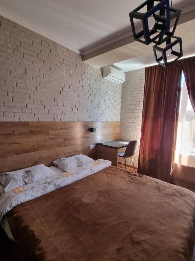 Aparthotel City Center キシナウ エクステリア 写真