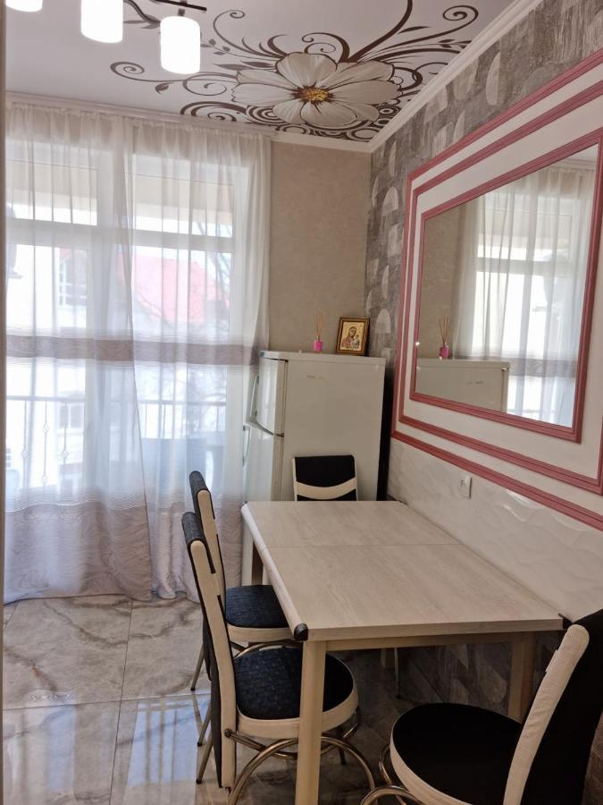 Aparthotel City Center キシナウ エクステリア 写真