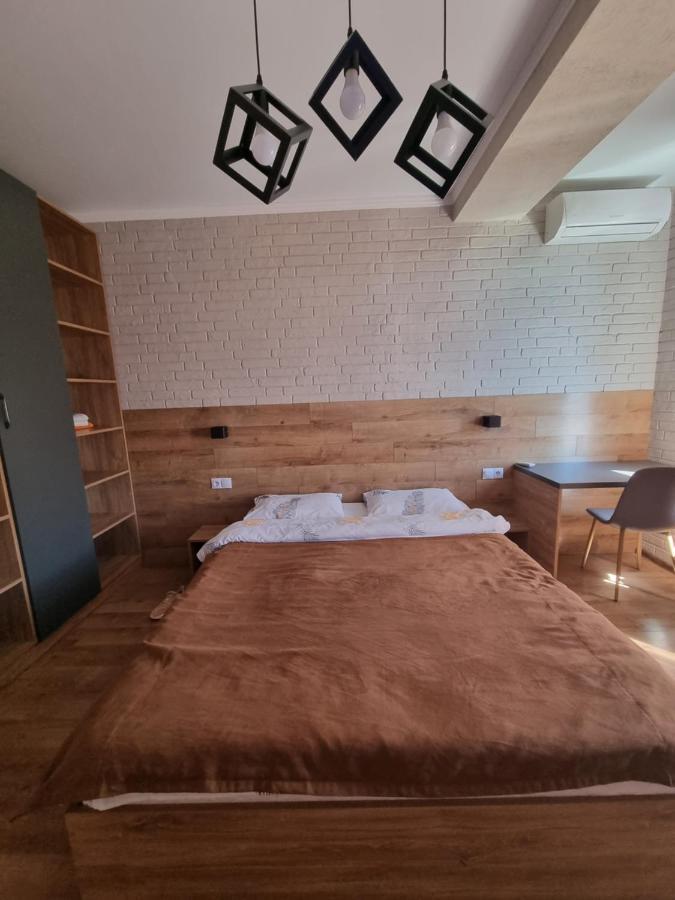 Aparthotel City Center キシナウ エクステリア 写真